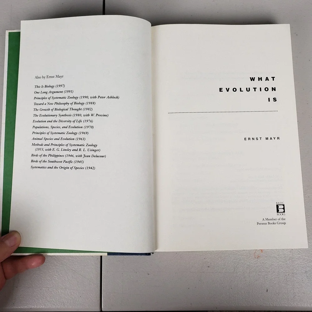 Ernst Mayr What Evolution Is Hardcover 2001 Basic Books Science Biology